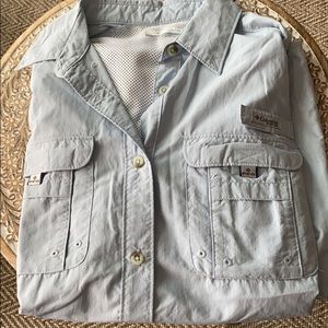 Women’s Columbia fishing shirt